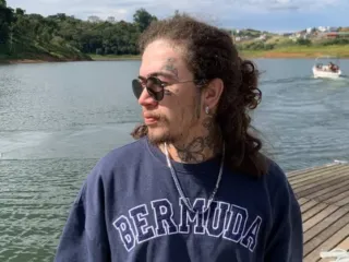 Imagem da notícia Whindersson Nunes levanta rumores de novo romance ao aparecer coladinho com jovem e chamá-la de “Princesa”