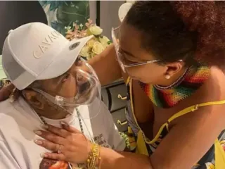 Imagem da notícia Esposa de Arlindo Cruz fala sobre saúde do cantor, que segue internado: "Se recuperando"