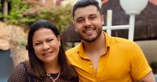 Imagem da notícia Dona Ruth fala sobre relação com Murilo Huff e reclama de mudança no comportamento do cantor