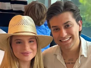 Imagem da notícia Sophia Valverde, a eterna 'Poliana', fica noiva em Miami após 3 meses de namoro: “A gente pensou em não contar nada”