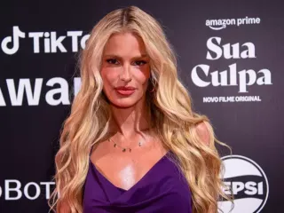 Imagem da notícia Yasmin Brunet se irrita com comentários sobre seu corpo e desabafa: “Me incomoda muito”