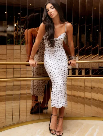 Imagem do produto Vestido Midi Poá Off White Gisele - Cloude