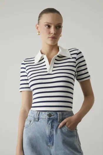 Imagem de Blusa Thami Listrada Marinho