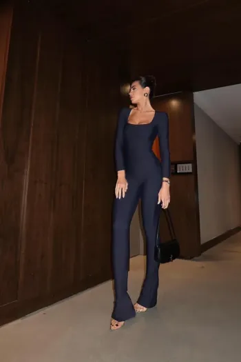 Imagem de MACACÃO PRETO EMILY - CLOUDE