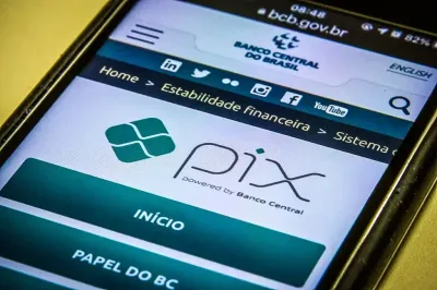 Imagem da notícia Banco Central impõe limite de 200 reais para transações Pix em dispositivos não cadastrados