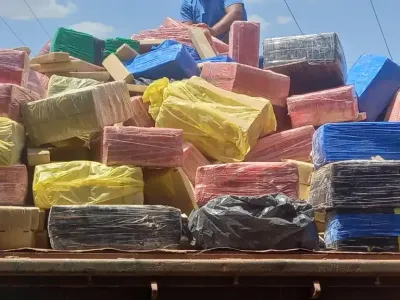 Imagem da notícia Polícia Civil de Paranaíba incinera em Aparecida do Taboado quase 10 toneladas de maconha apreendidas pela PRF