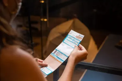 Imagem da notícia Coxim e Paranaíba têm última semana para aderir ao plano que congela a conta de energia por até um ano