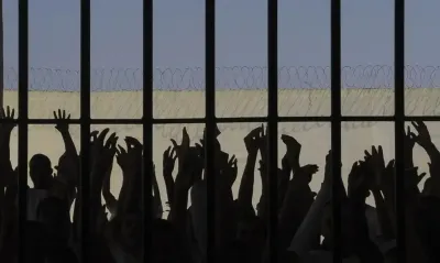 Imagem da notícia Fim da saída temporária para presos é aprovada na Comissão do Senado