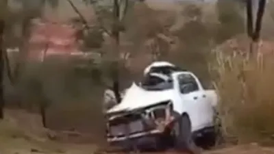 Imagem da notícia Uma pessoa morre em batida entre Hilux e caminhão na BR-262, em Ribas do Rio Pardo