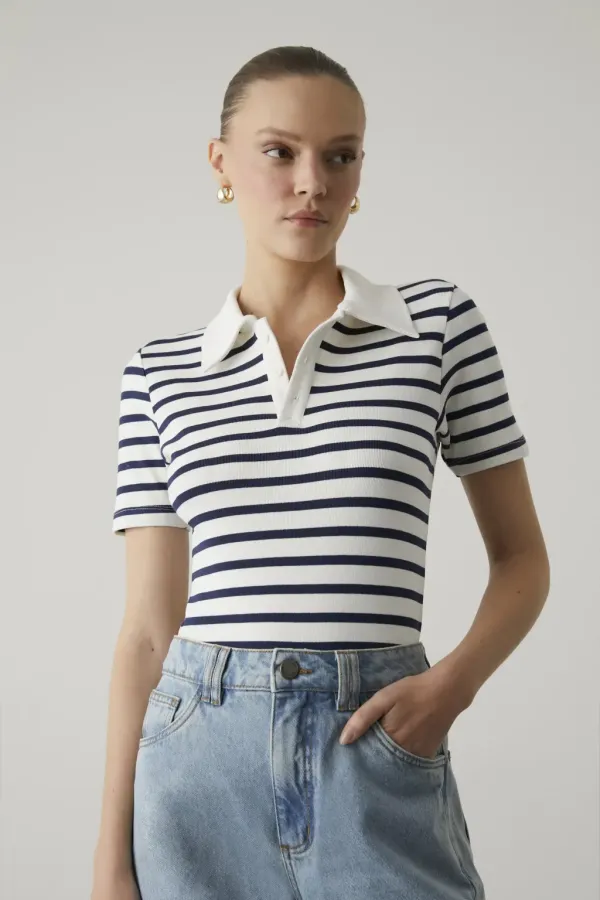 Imagem de Blusa Thami Listrada Marinho