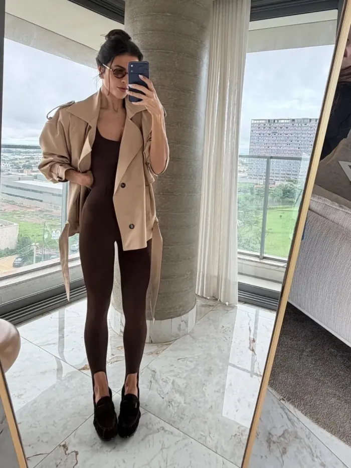 Imagem de MACACÃO MARROM CAMILA - CLOUDE