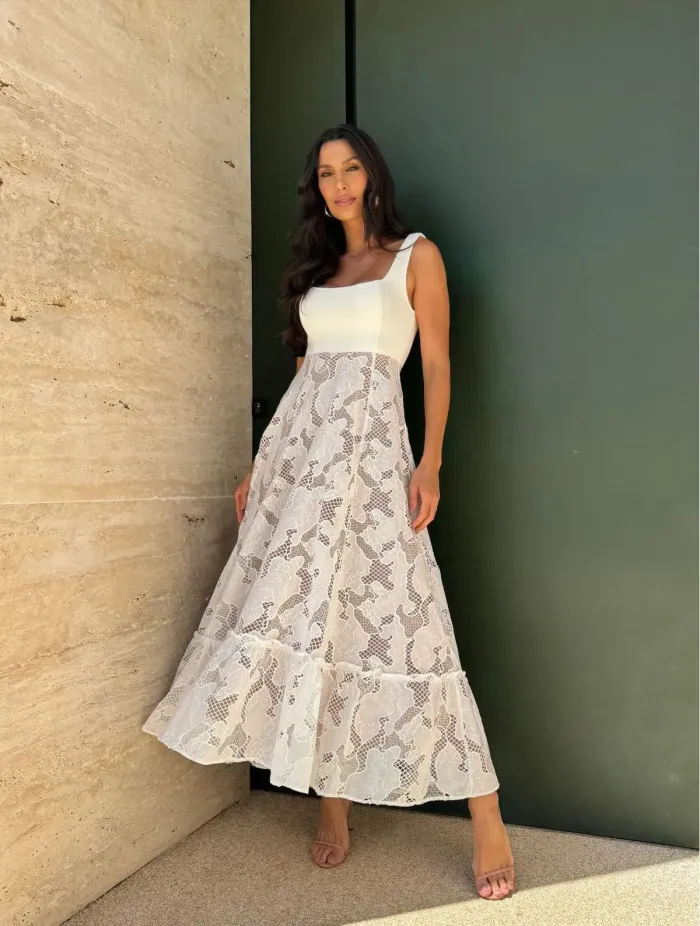 Imagem de VESTIDO MIDI OFF WHITE VITORIA- CLOUDE