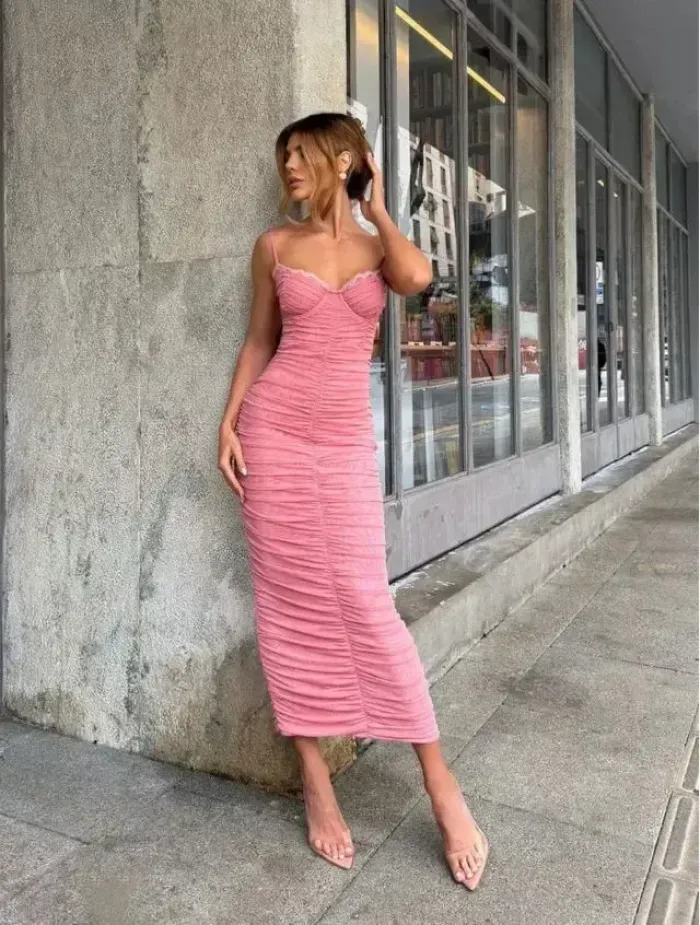 Imagem de VESTIDO MIDI ROSA ROUGE LIZI - CLOUDE