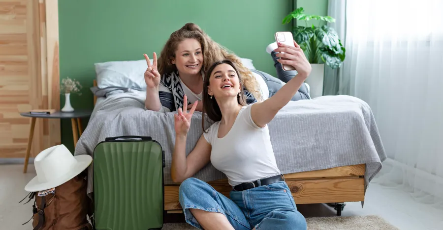 Curta a viagem de carnaval com mais tranquilidade! Chame a Maria Brasileira e tenha sua casa limpa e aconchegante para quando voltar.