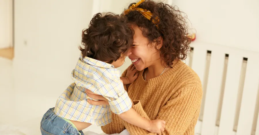 A grande magia das mães de Câncer está em fazer com que todos ao seu redor se sintam vistos, protegidos e amados. Reprodução: Internet